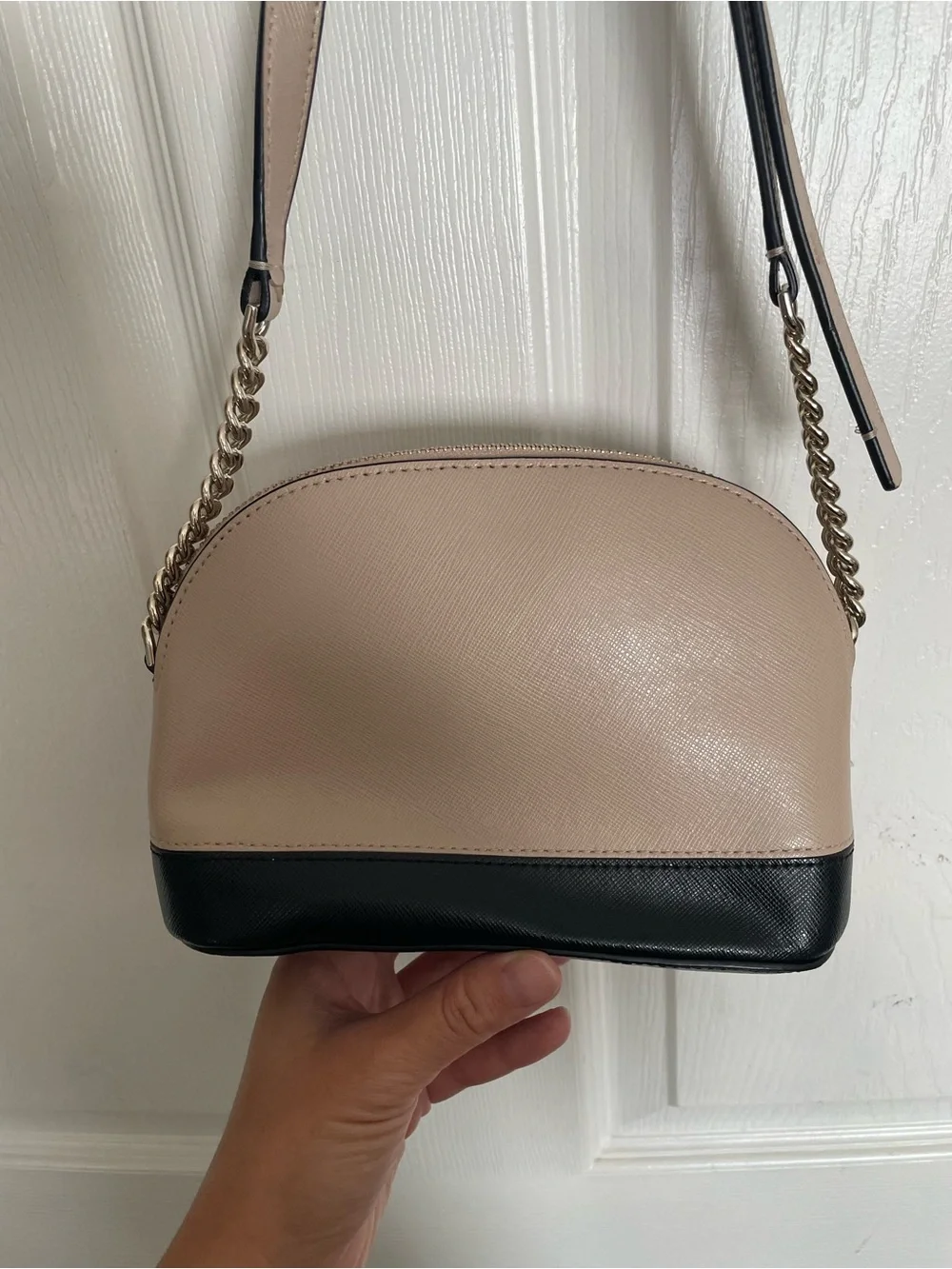 Kate Spade Women's Small Dome Crossbody Soencer Bag in Taupe and Black